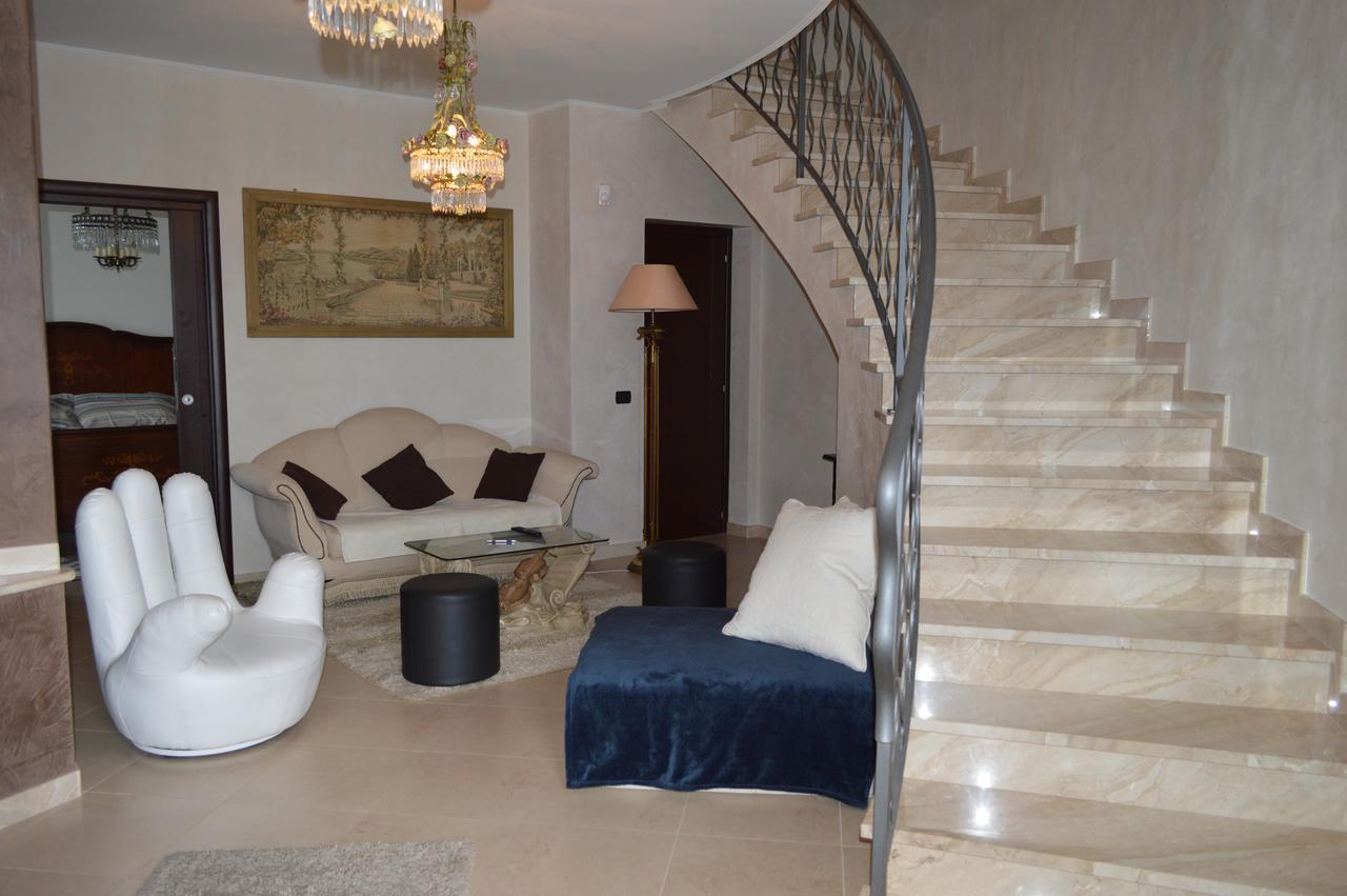 La Reggia Dell'Etna Villa Zafferana Etnea Exteriör bild